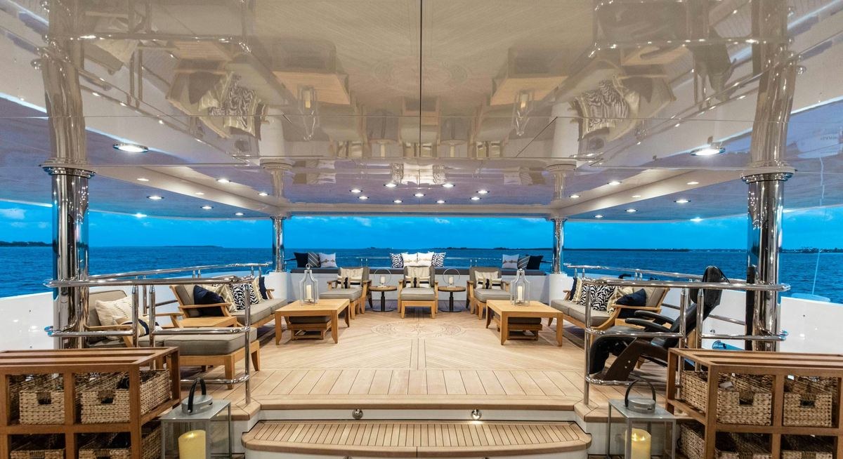 SKYFALL yacht charter 4