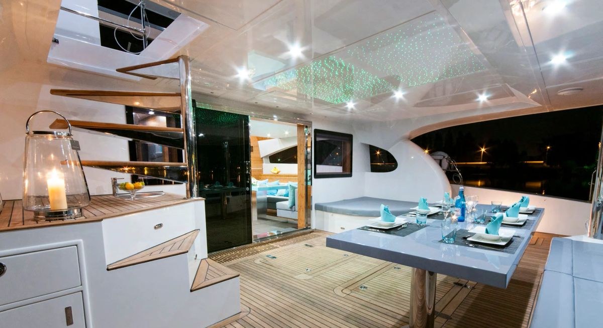 SKYLARK yacht charter 3