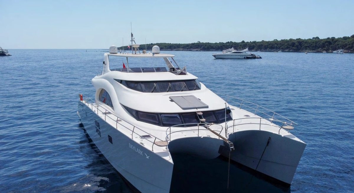 SKYLARK yacht charter 1