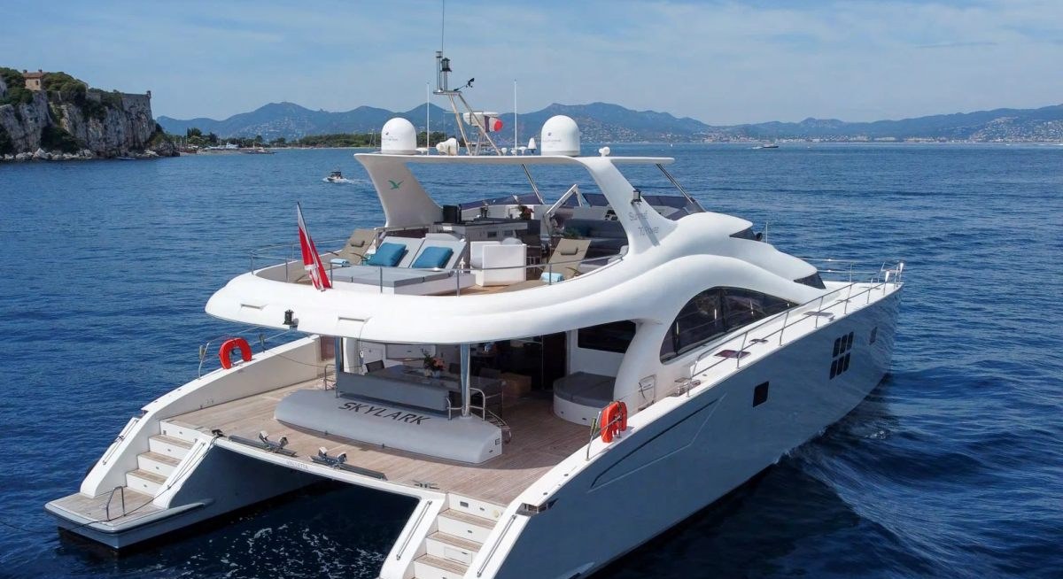 SKYLARK yacht charter 5