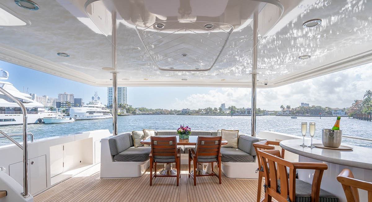 SLEEPOVER yacht charter 4