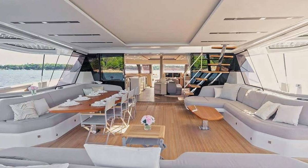 SOL MADININA yacht charter 3