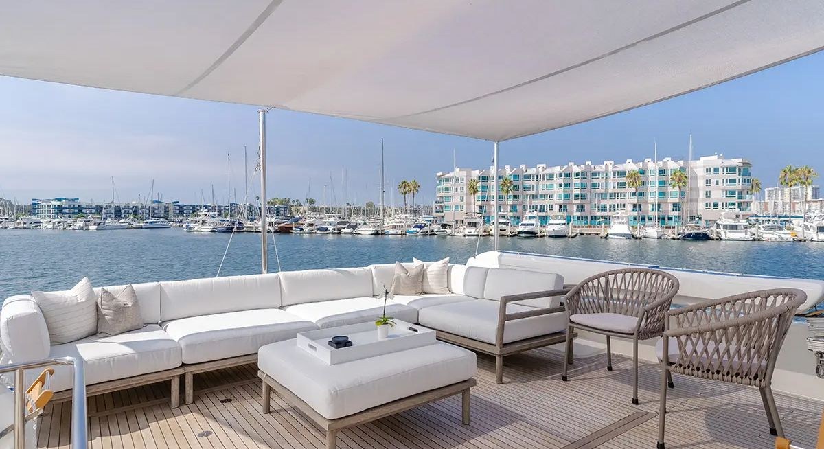 SOL SHINE yacht charter 4