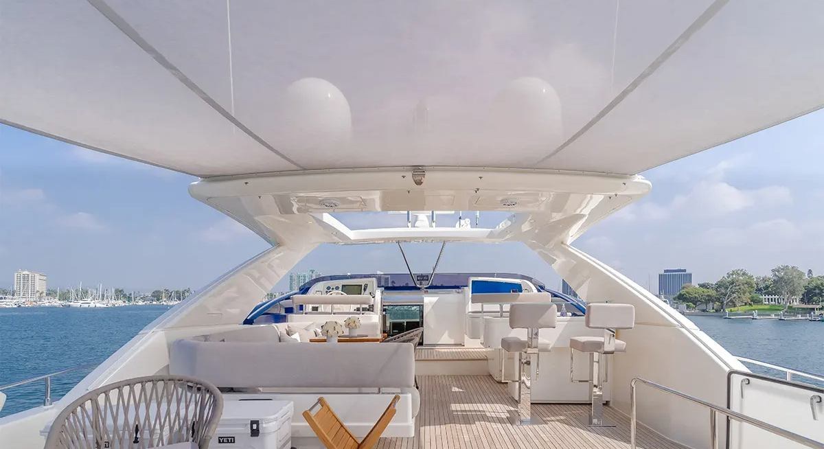 SOL SHINE yacht charter 3