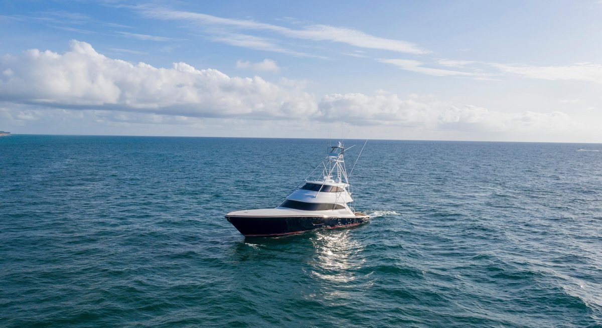 SPECULATOR yacht charter 4