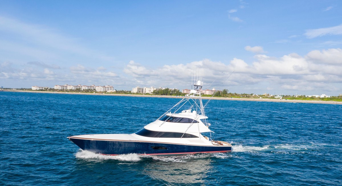 SPECULATOR yacht charter 2