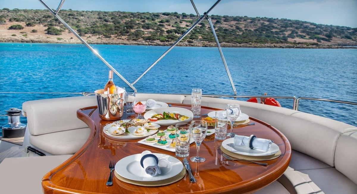 SPIRIT L yacht charter 3