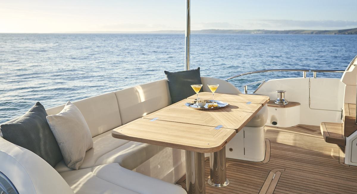 SPIRIT OF RIO yacht charter 4