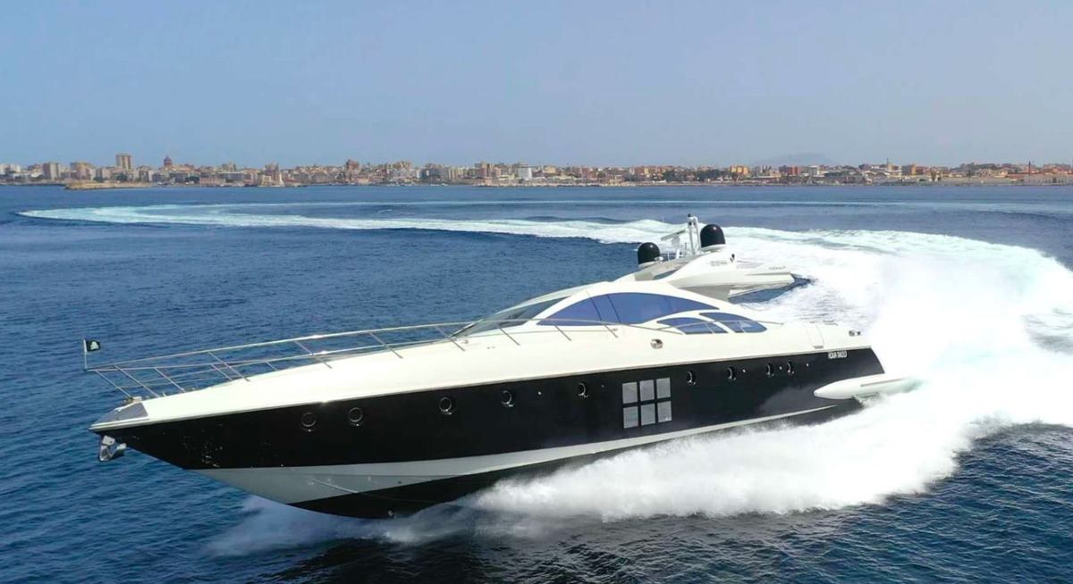 SQP SALVESE QUIEN PUEDA yacht charter 1