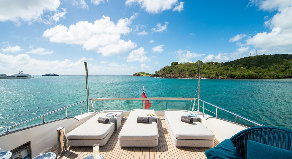SQUALO yacht charter 3