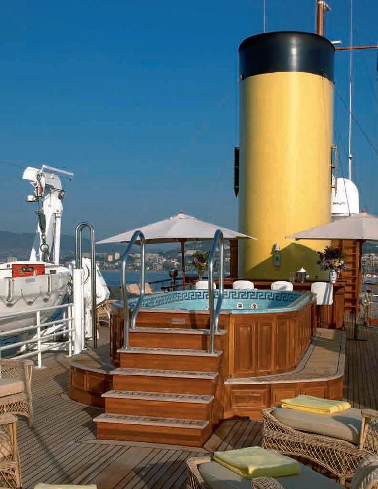 SS DELPHINE yacht charter 2