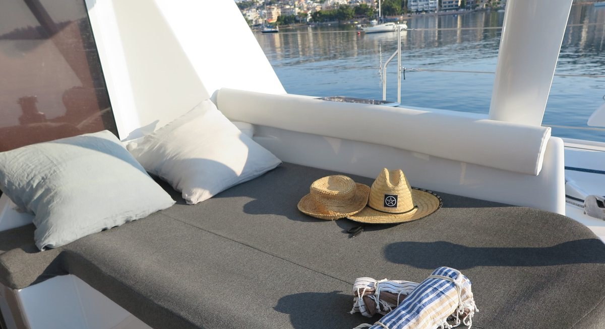 STADIUM yacht charter 2