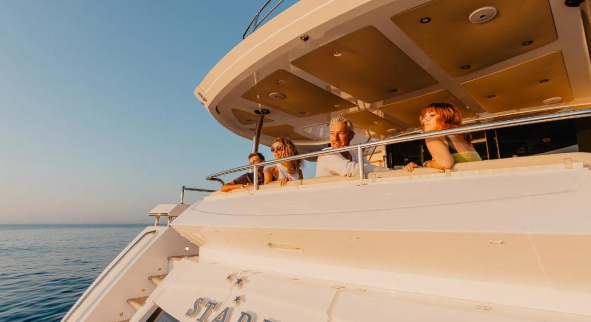 STARDUST OF MARY yacht charter 5