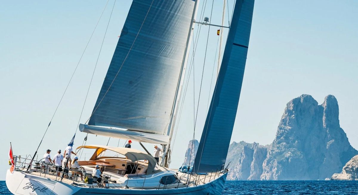 STARFALL yacht charter 2