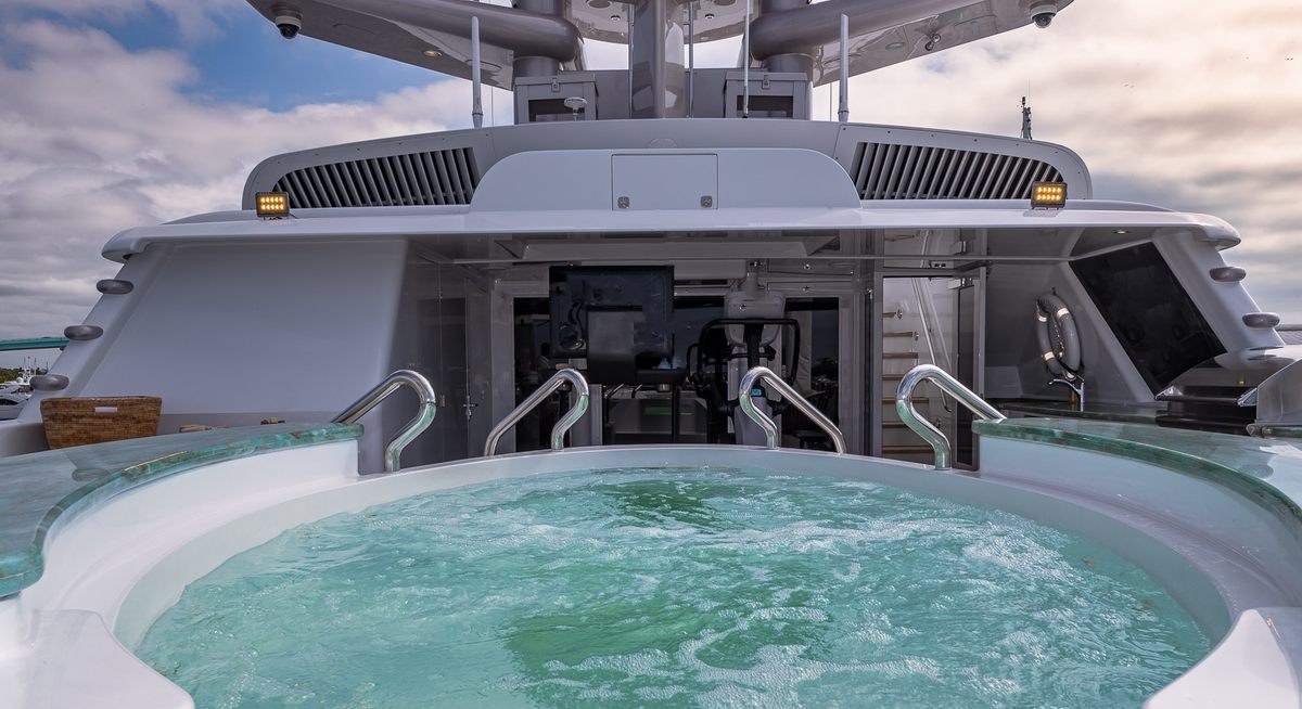 STARSHIP yacht charter 2