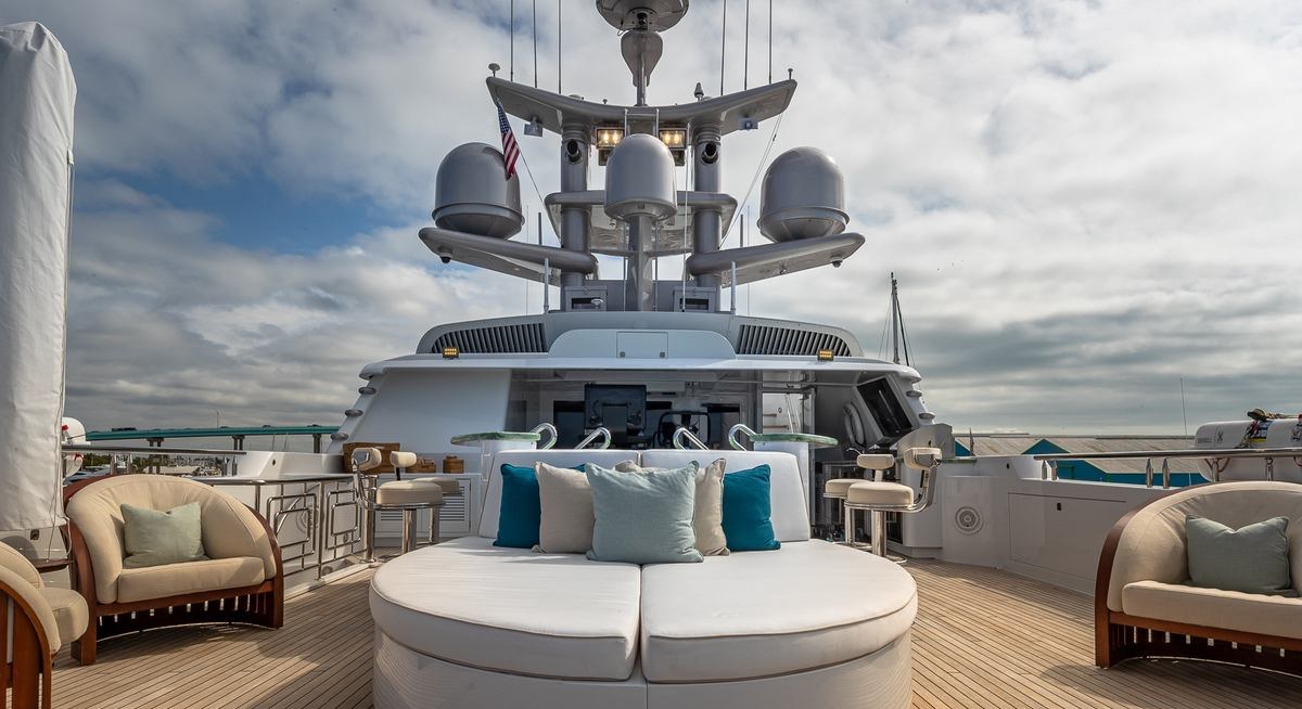 STARSHIP yacht charter 4