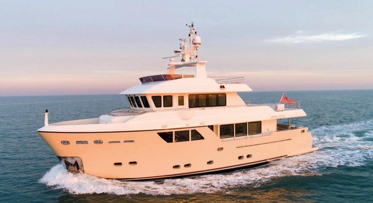 STELLA DEL NORD yacht charter 1