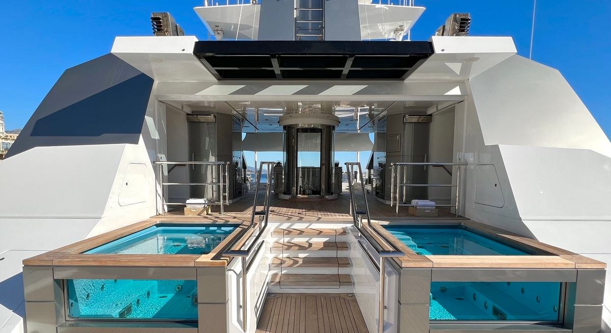 STELLA MARIS yacht charter 2