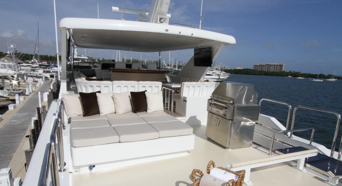 STERLING V yacht charter 5