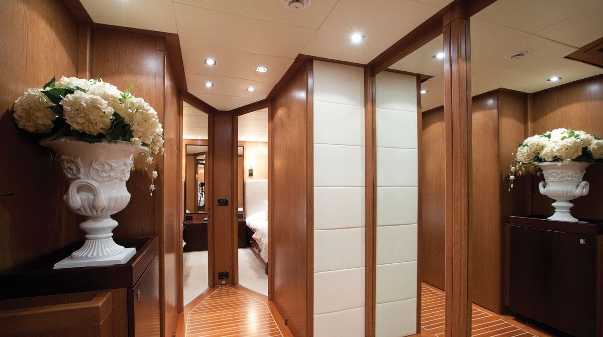 SUN GLIDER II yacht charter 5