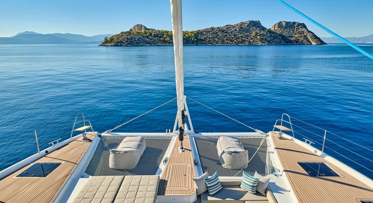 SUNMOON yacht charter 2
