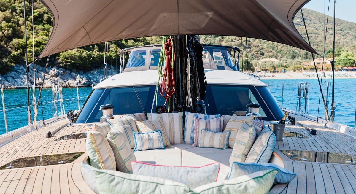 SUNYO yacht charter 2