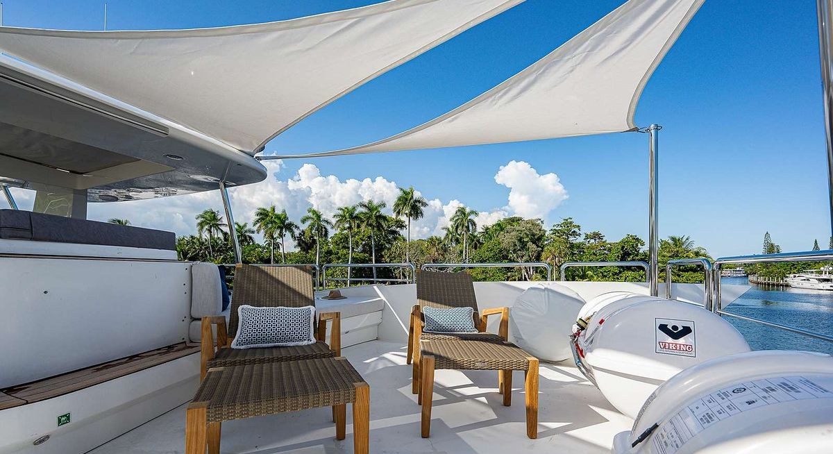 SWEET EMOCEAN yacht charter 3