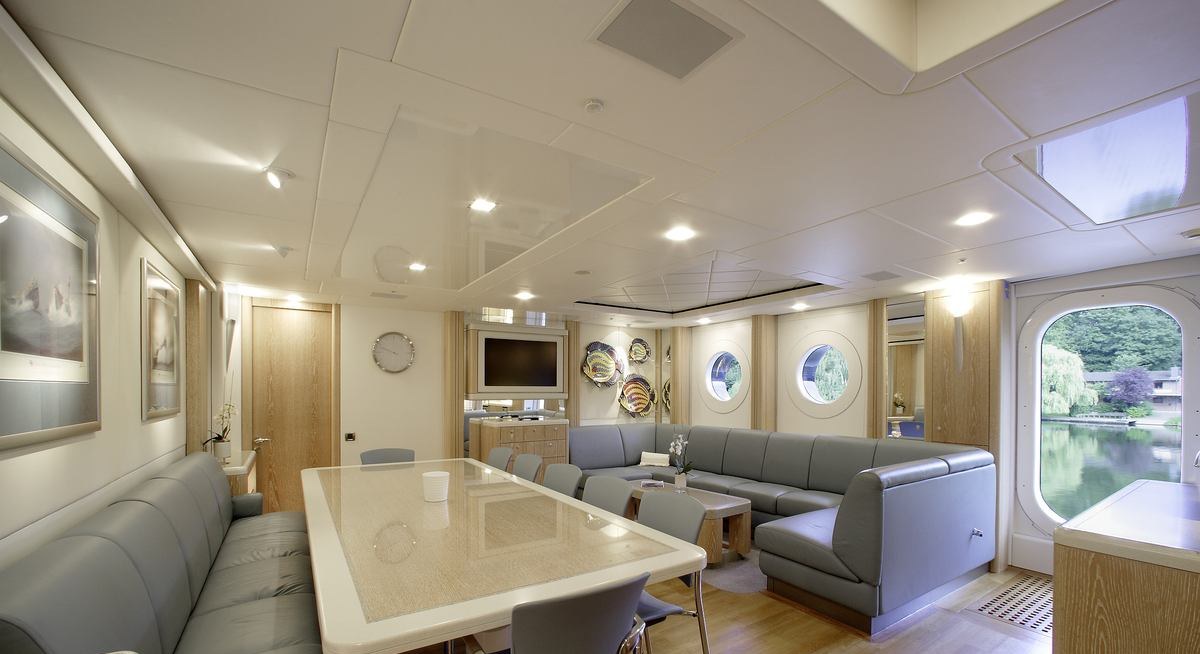 SYCARA V yacht charter 4