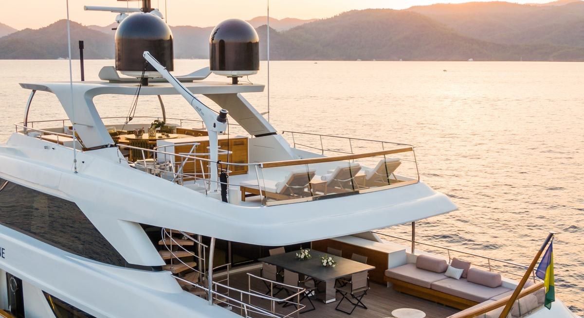 TAKARA ONE yacht charter 5