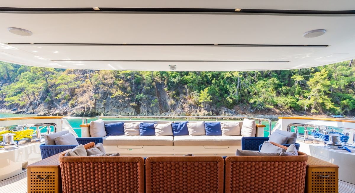 TAKARA ONE yacht charter 4