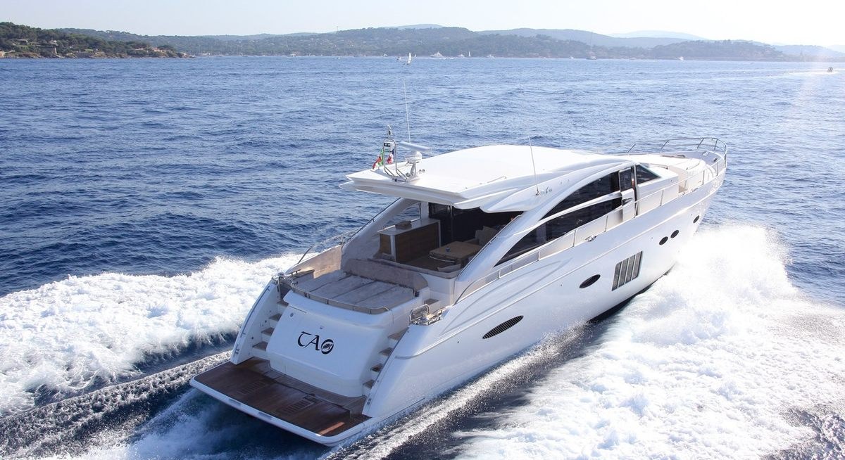 TAO yacht charter 3