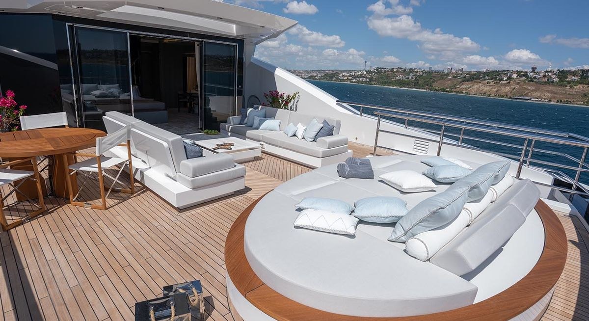 TATIANA yacht charter 2