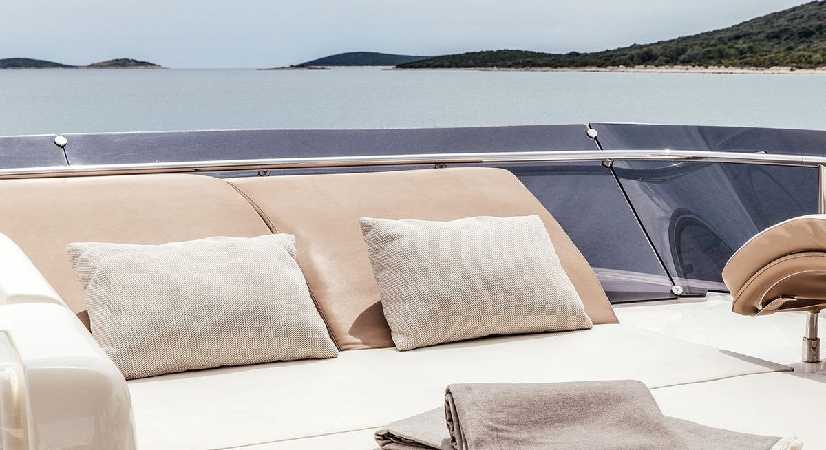 TESORO yacht charter 3
