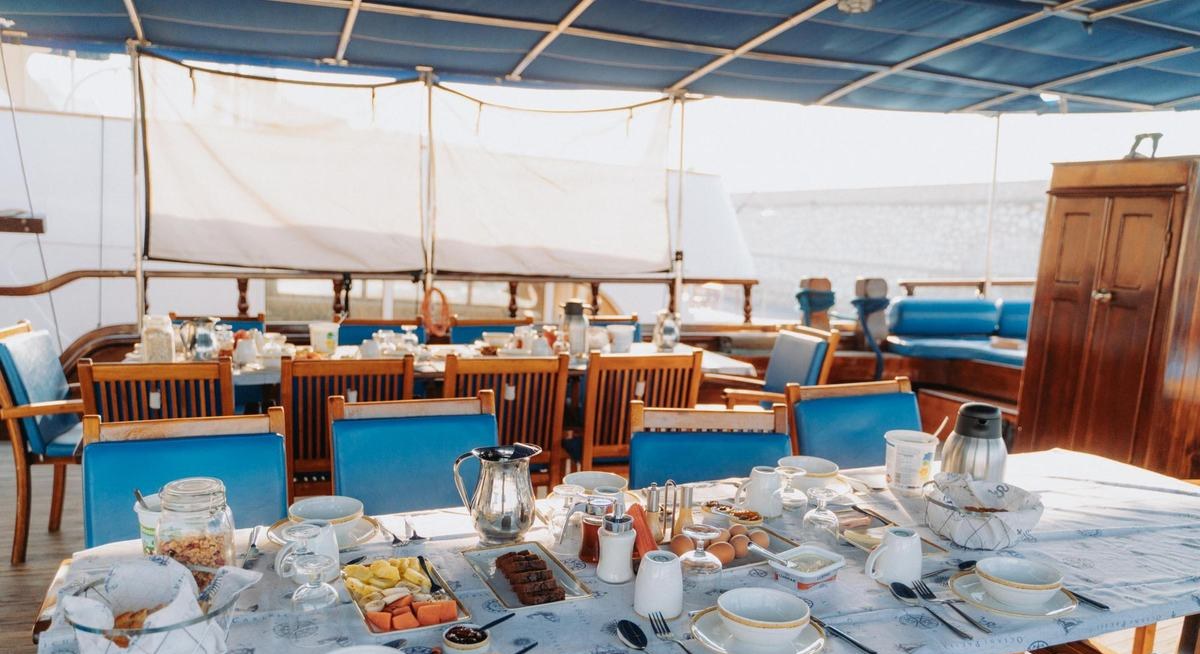 THALASSA yacht charter 4