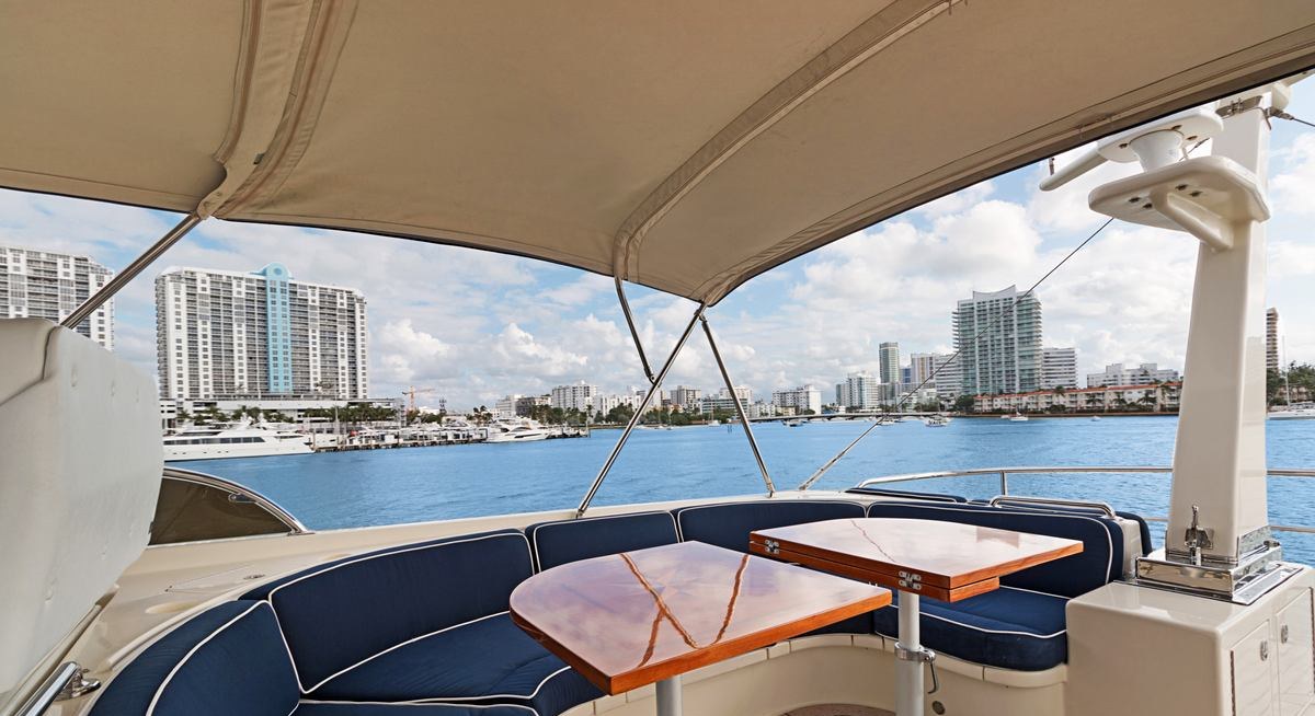THE BARON yacht charter 5