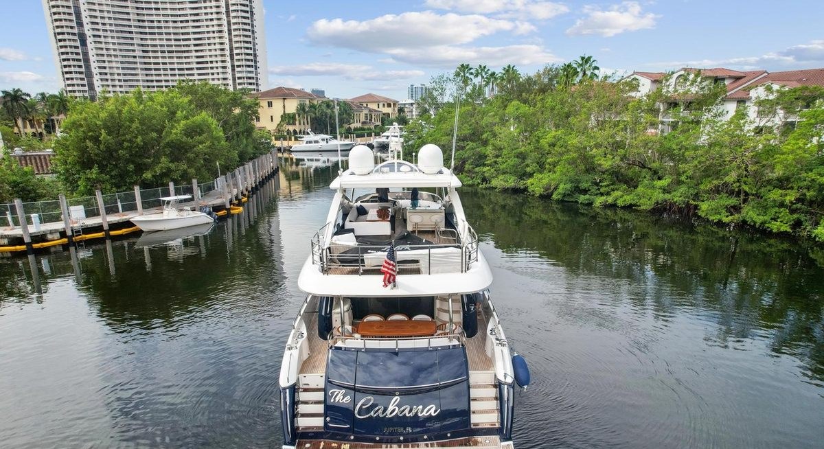 THE CABANA yacht charter 5