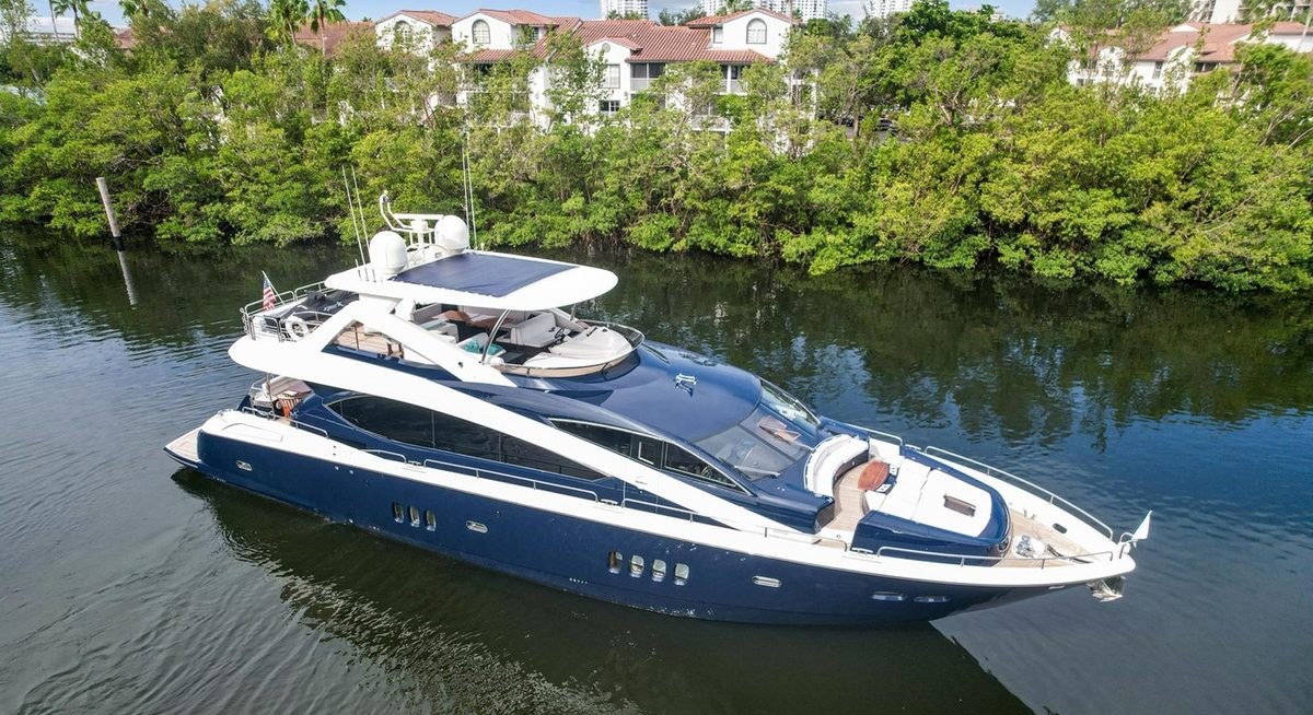 THE CABANA yacht charter 1