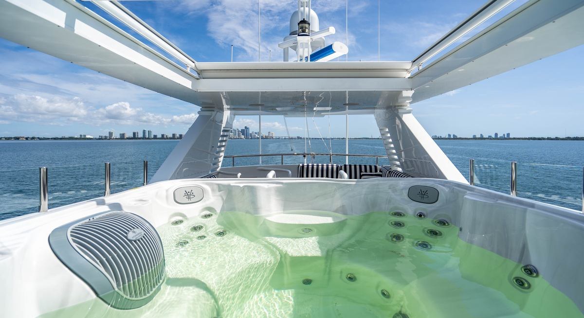 THE PRESTIGE yacht charter 2