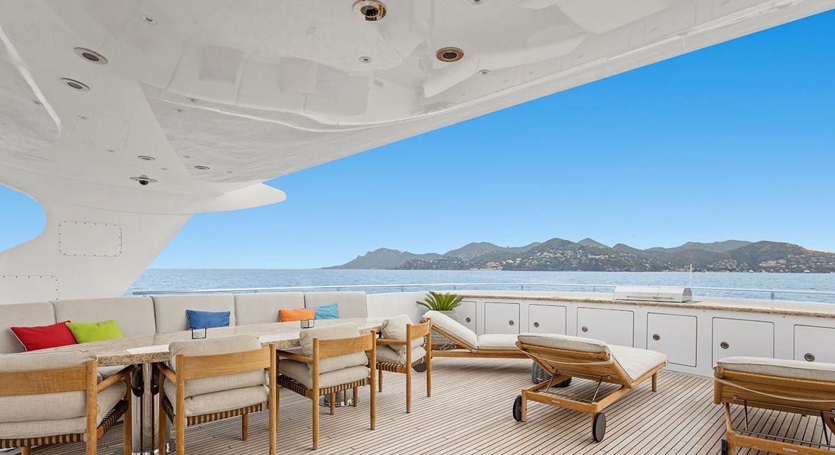 TIAMAT yacht charter 3