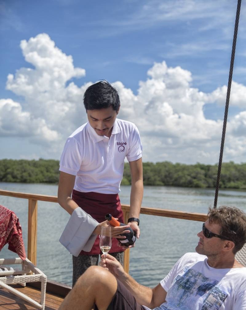 TIARE yacht charter 3