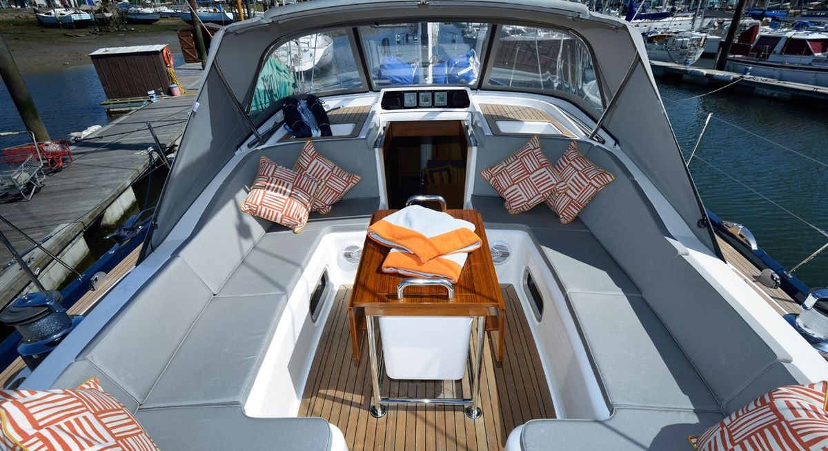 TIGER yacht charter 3