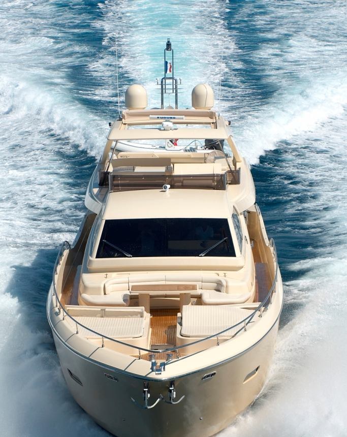 TILUSA yacht charter 2