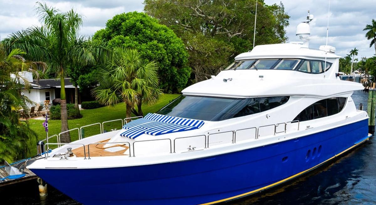 TOP SHELF yacht charter 5