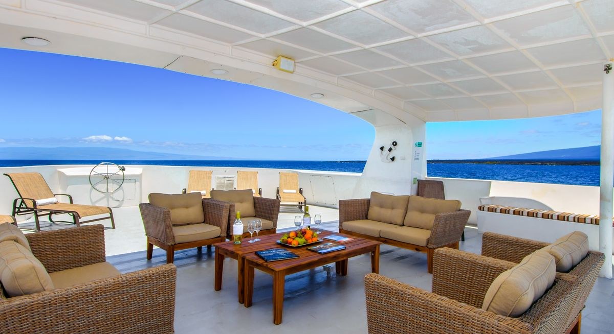 TREASURE yacht charter 4