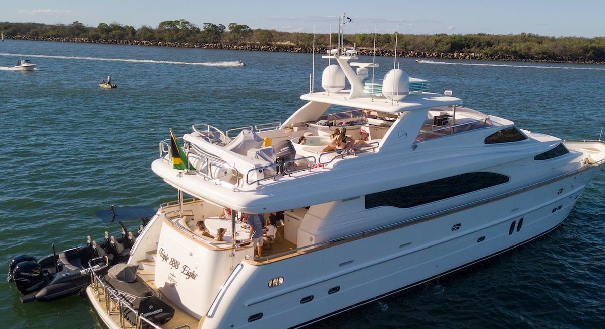 TRIPLE 888 EIGHT yacht charter 4