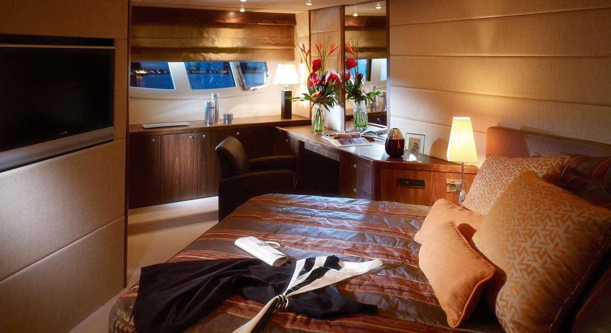 TRUCE yacht charter 3