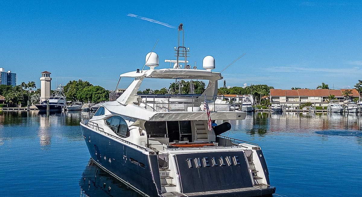 TWE11VE yacht charter 5