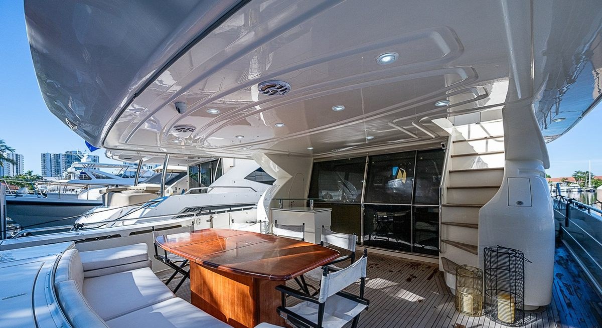 TWE11VE yacht charter 4