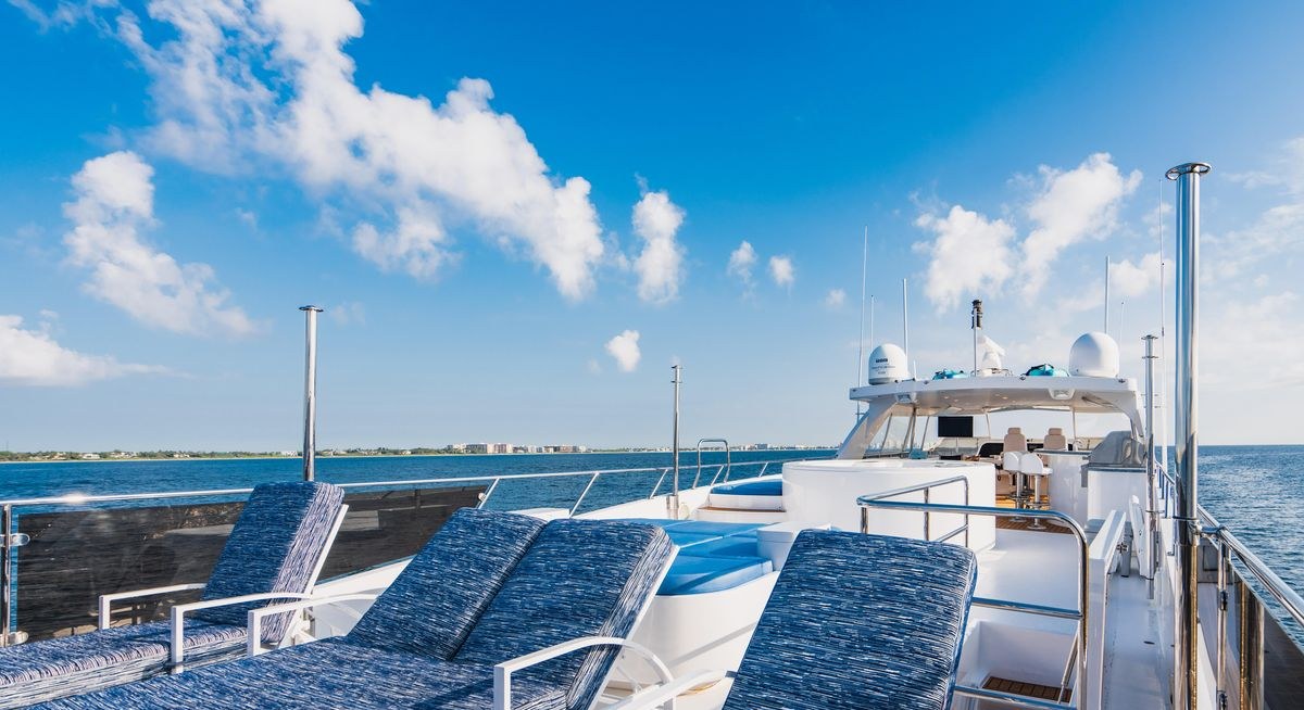 TWO SEAS yacht charter 2