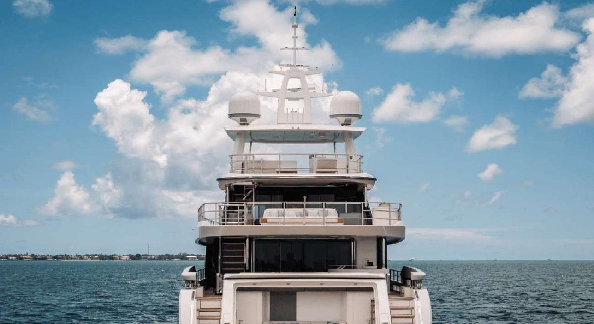 TYCOON yacht charter 5